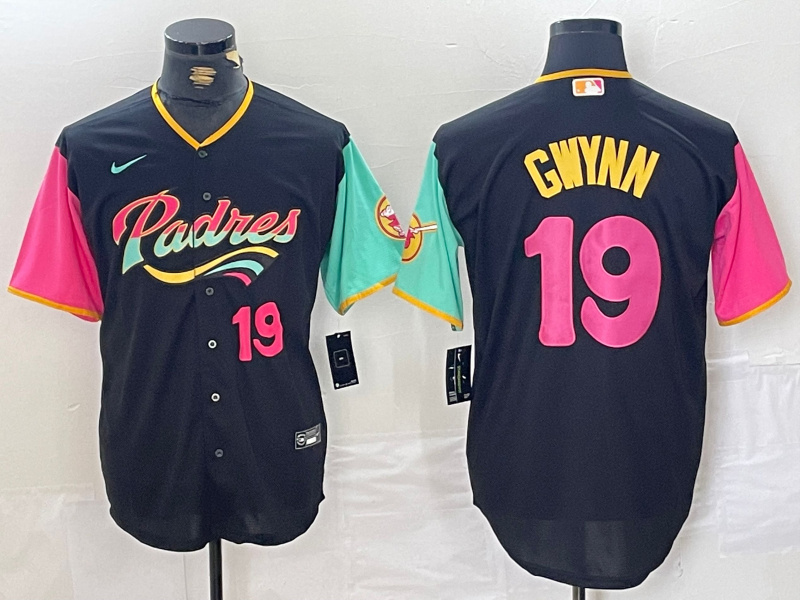 Men's San Diego Padres #19 Tony Gwynn Black City Connect Cool Base Stitched Baseball Jersey 9 Men's San Diego Padres #19 Tony Gwynn Black City Connect Cool Base Stitched Baseball Jersey 9