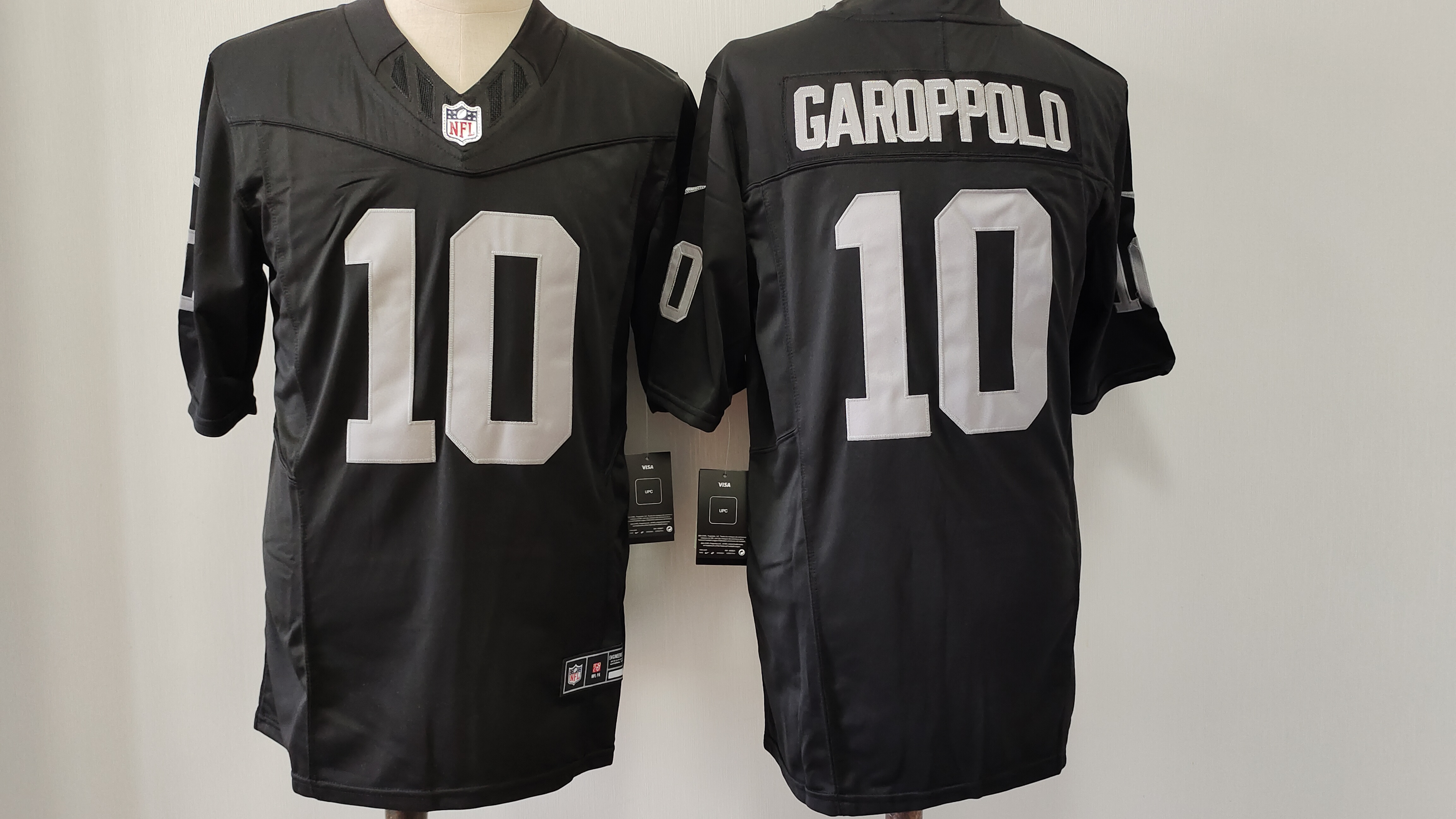 Men's Las Vegas Raiders #10 Jimmy Garoppolo Black 2024 F.U.S.E Vapor Stitched Football Jersey Men's Las Vegas Raiders #10 Jimmy Garoppolo Black 2024 F.U.S.E Vapor Stitched Football Jersey