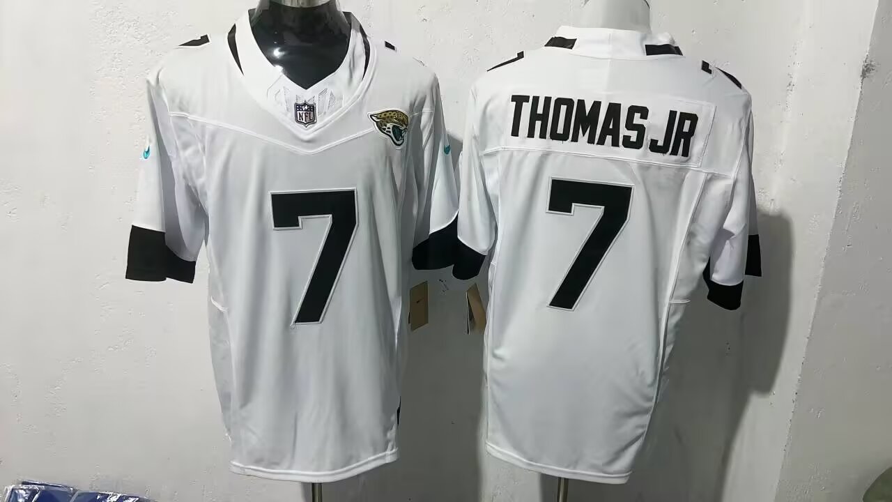 Men's Jacksonville Jaguars #7 Brian Thomas Jr White 2025 F.U.S.E. Vapor Limited Stitched Football Jersey Men's Jacksonville Jaguars #7 Brian Thomas Jr White 2025 F.U.S.E. Vapor Limited Stitched Football Jersey