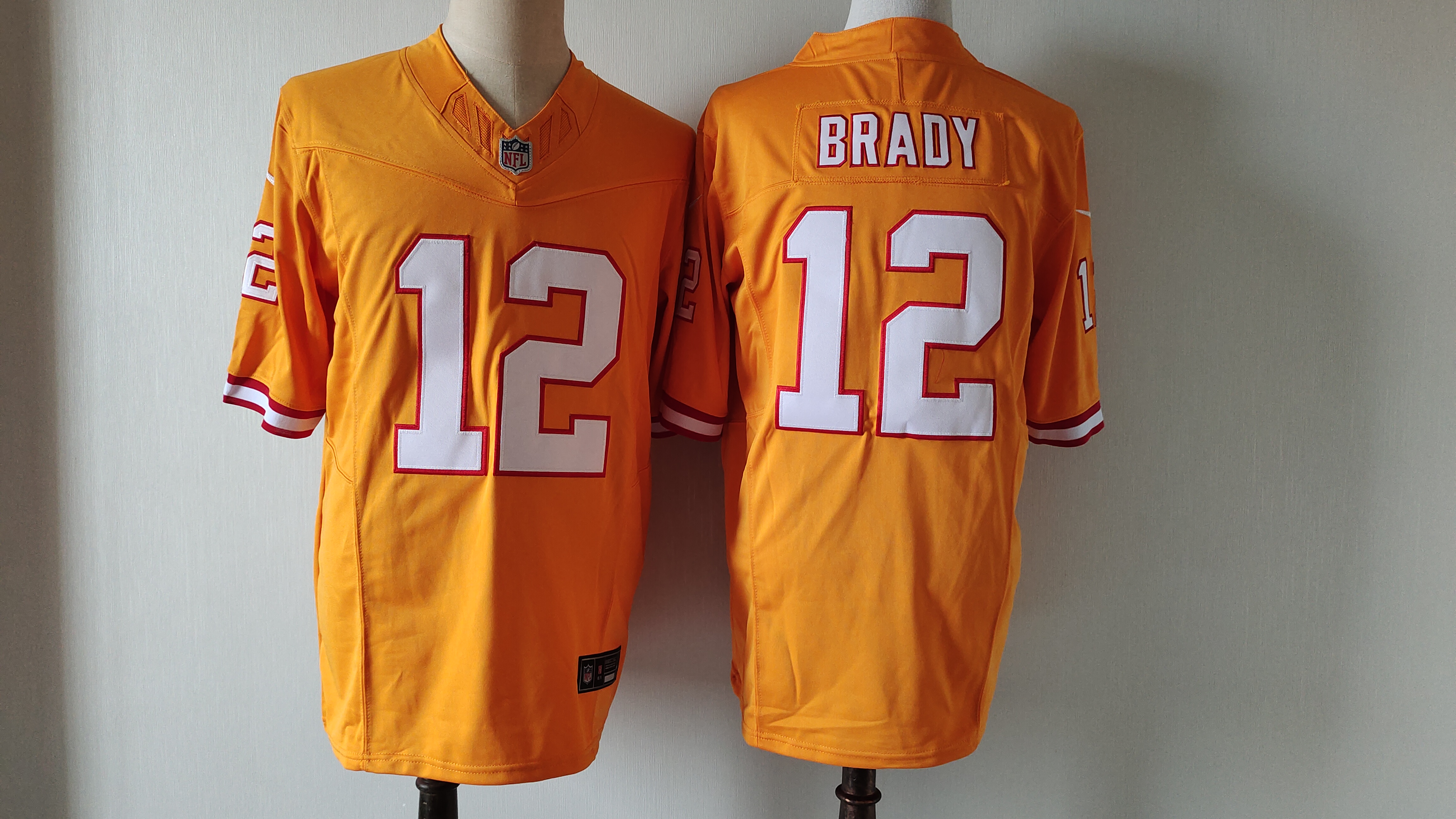 Men's Tampa Bay Buccaneers #12 Tom Brady Orange 2024 F.U.S.E. Throwback Limited Stitched Jersey Men's Tampa Bay Buccaneers #12 Tom Brady Orange 2024 F.U.S.E. Throwback Limited Stitched Jersey