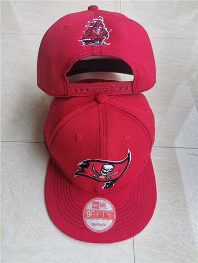 Buccaneers Team Logo Red Adjustable Hat LT Buccaneers Team Logo Red Adjustable Hat LT